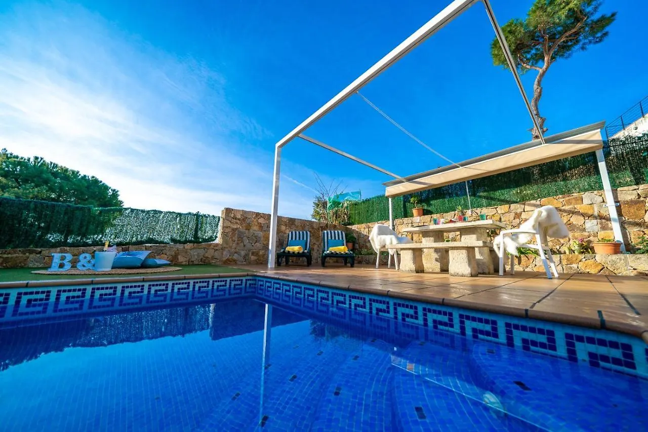 Villa Natura Lux, Piscina Privada Y Zona Exterior Tossa de Mar 0*,  Hiszpania